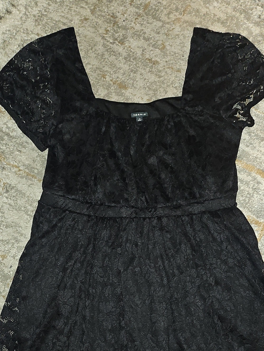 Torrid The Knee Lace Puff Sleeve Black Dress Size 1X - Picture 8 of 13